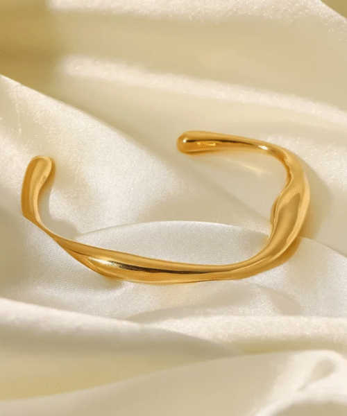 Thin Wave Open Bracelet
